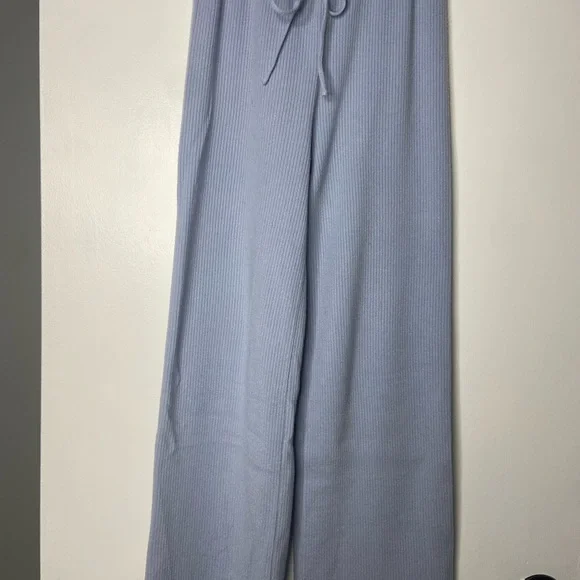 LOUNGEWEAR SET Light Blue Ribbed Off the Shoulder Small - Picture 4 of 4